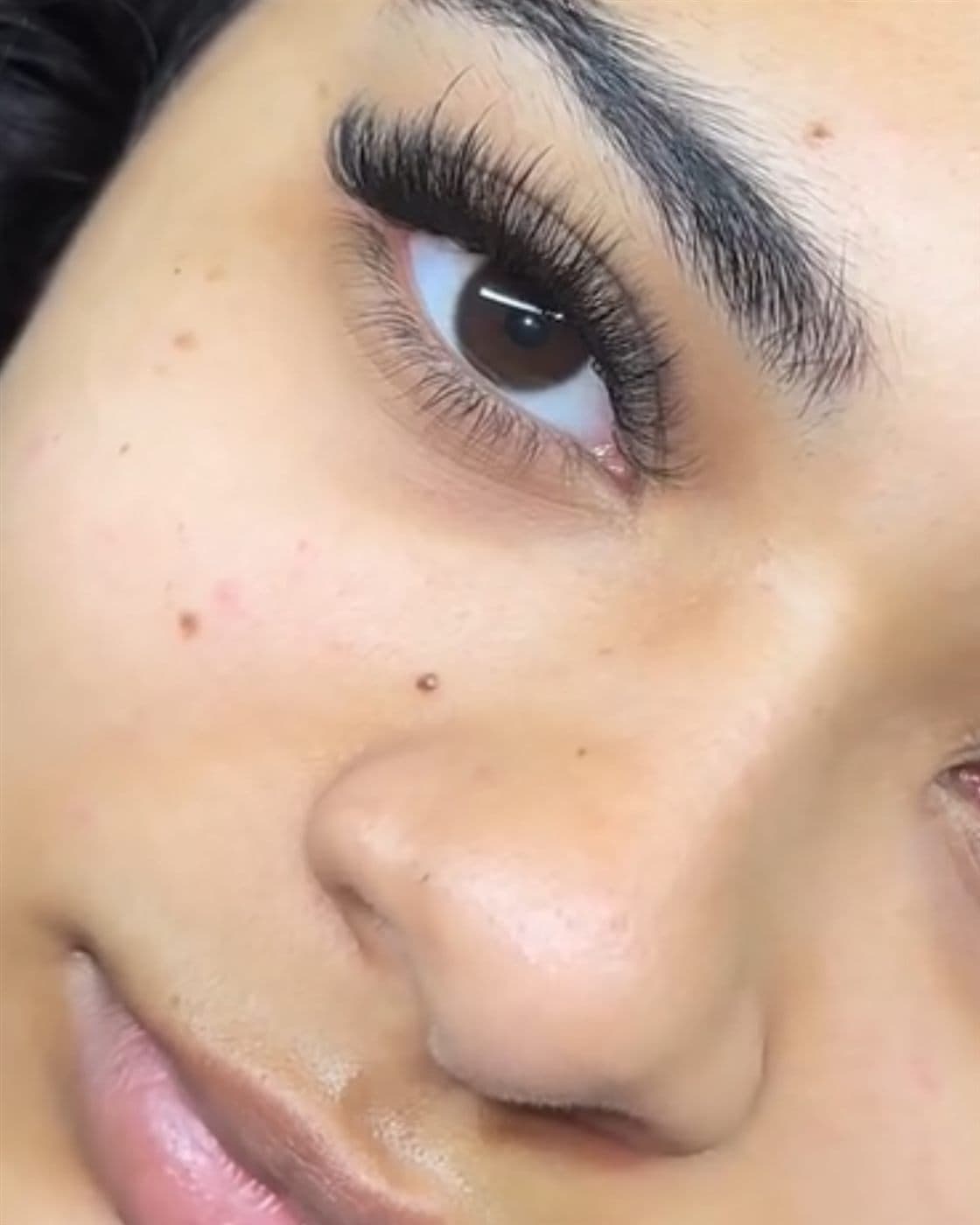 Volume lash set close-up